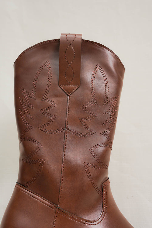 Bota Kira