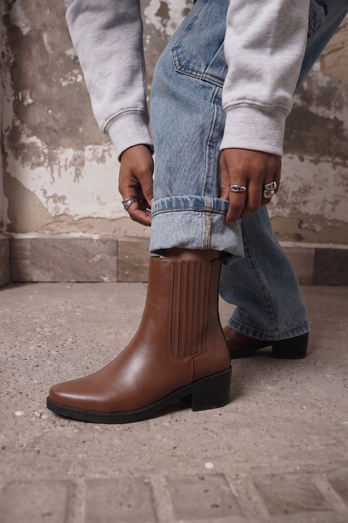Bota Demi